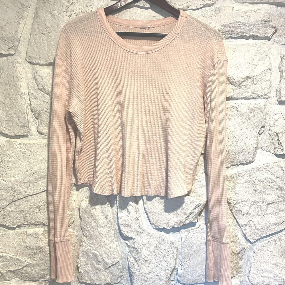 Light pink crop long sleeve. Size M.